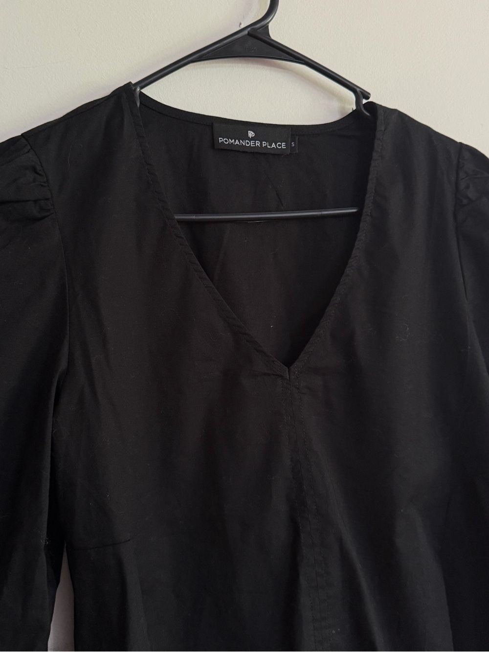 Pomander Place Easton Swing V Neck Long Sleeve Blouse in Black Small Cotton - Picture 4 of 11